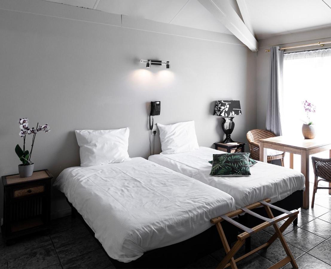 Hotel Pacific Weelde Екстериор снимка