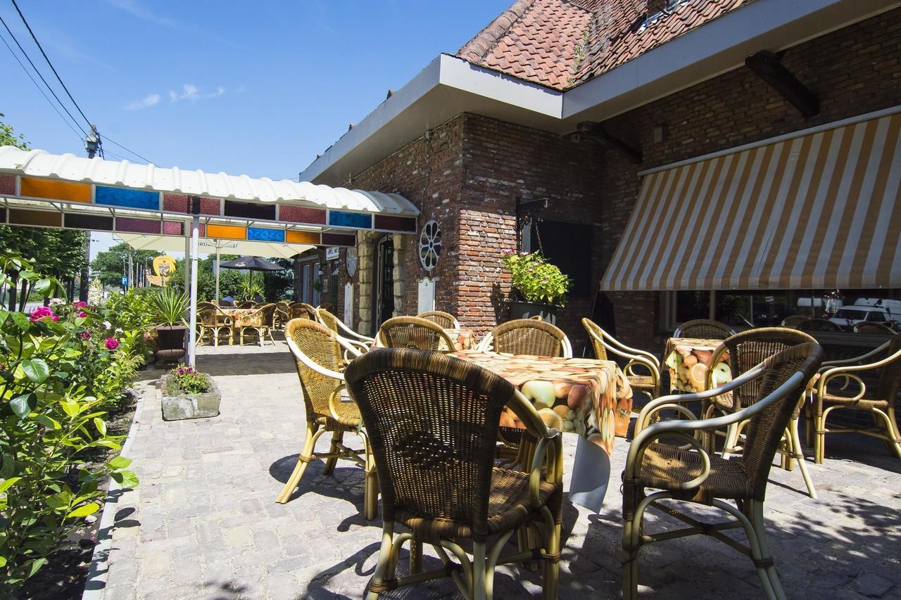 Hotel Pacific Weelde Екстериор снимка
